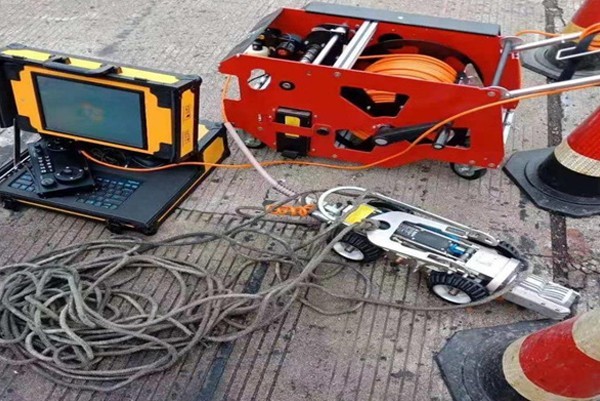 卫滨CCTV管道检测机器人